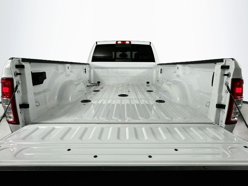 Used 2024 White Ram Tradesman image 25