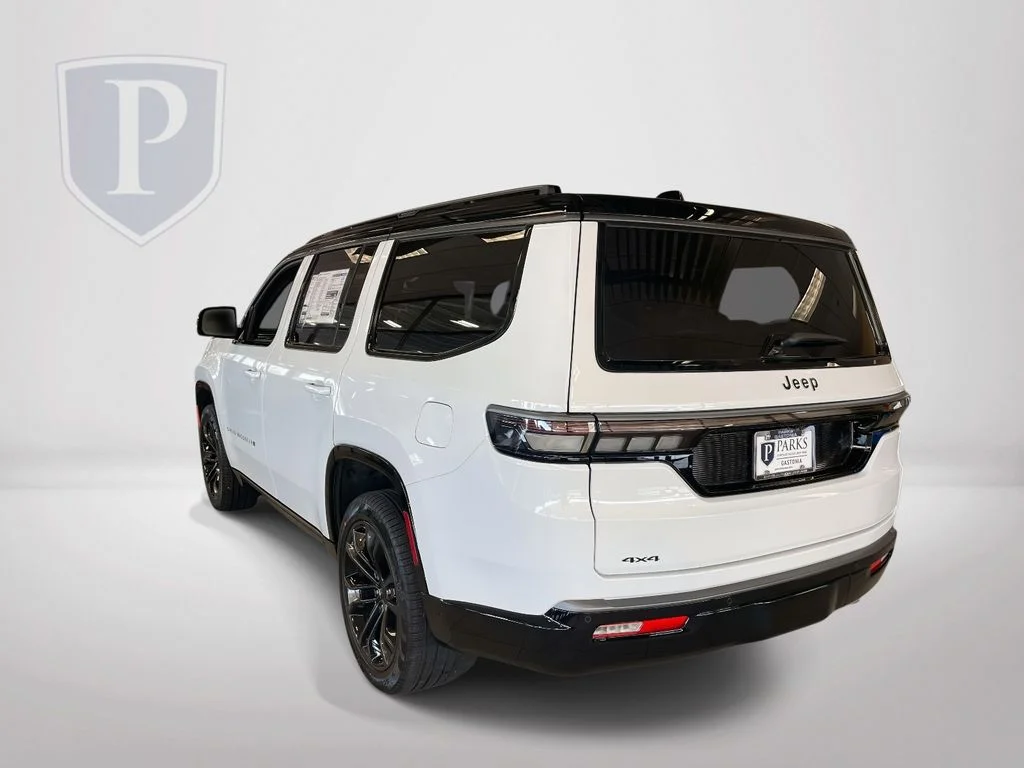 New 2026 Bright White Clear-Coat Exterior Paint Jeep Summit Obsidian image 5