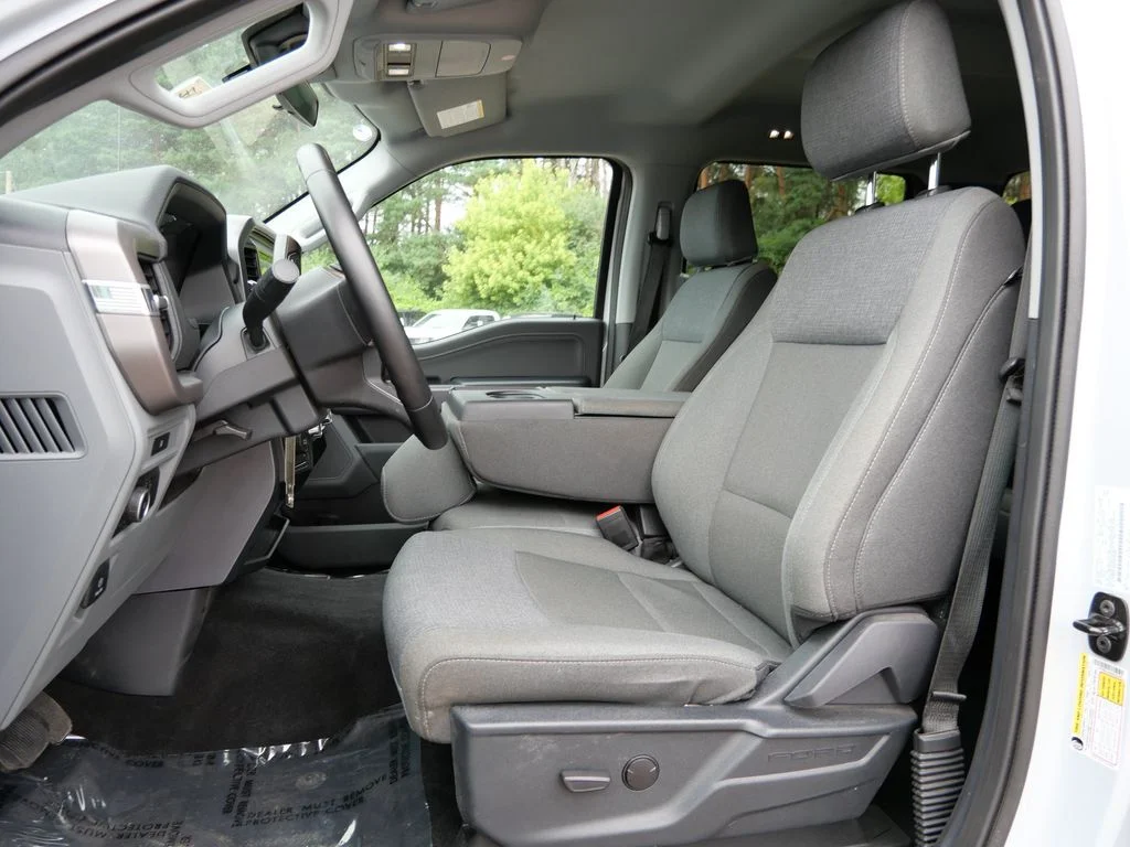 Certified Used 2025 White Ford XLT image 17