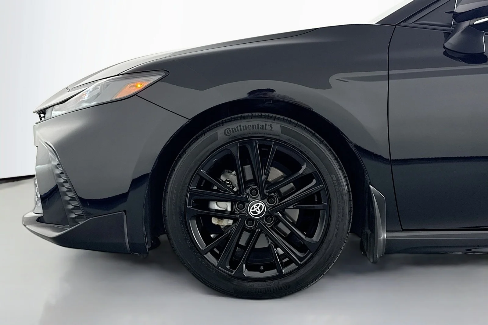 Used 2025 MIDNIGHT BLACK Toyota SE image 9