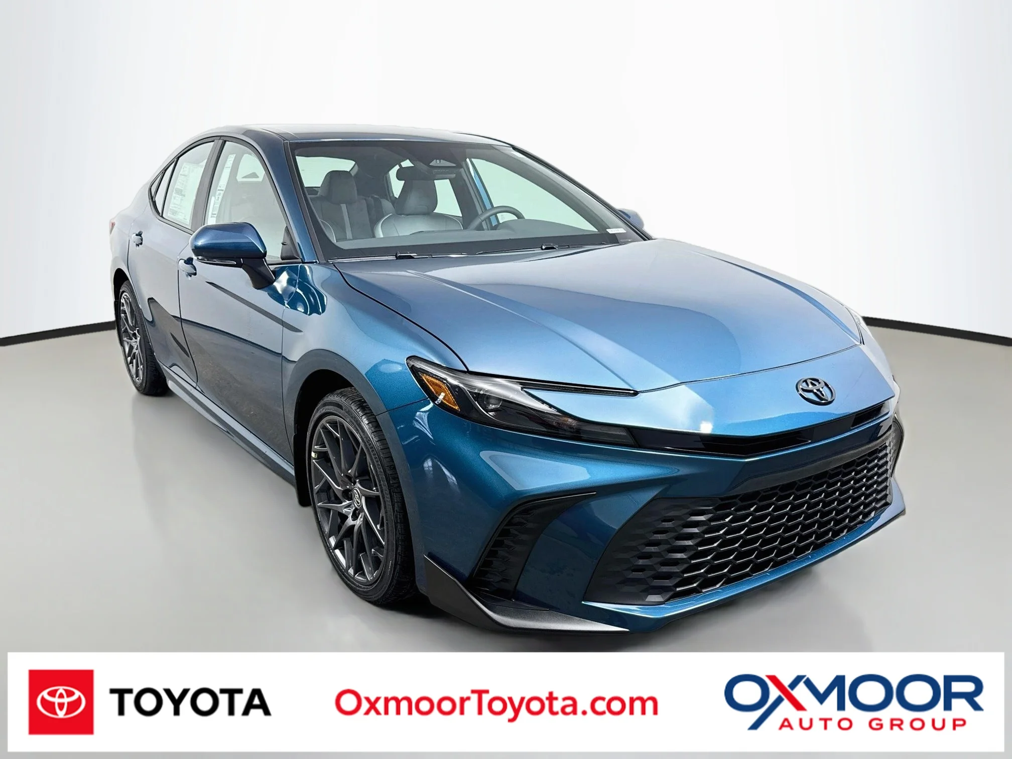 New 2026 Ocean Gem Toyota SE image 1