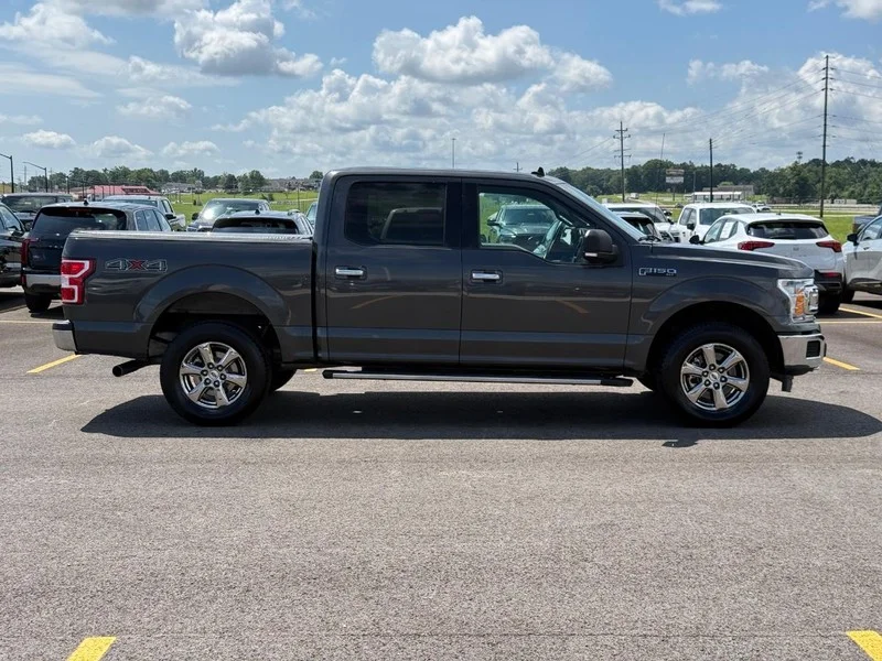 Certified Used 2020 Magnetic Metallic Ford XLT image 2