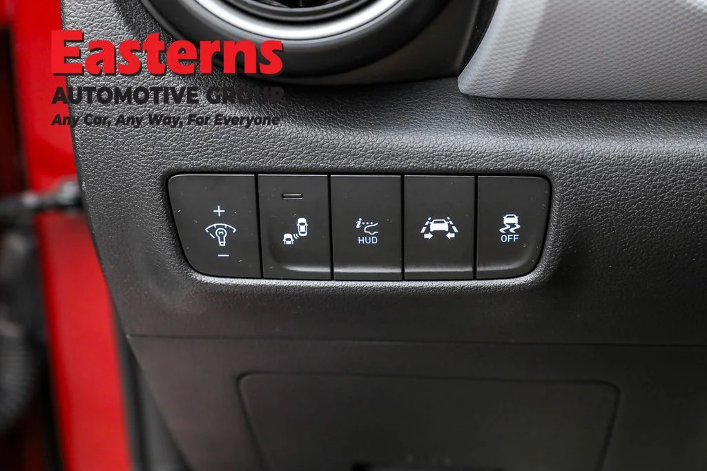 Used 2020 Red Hyundai Ultimate image 23