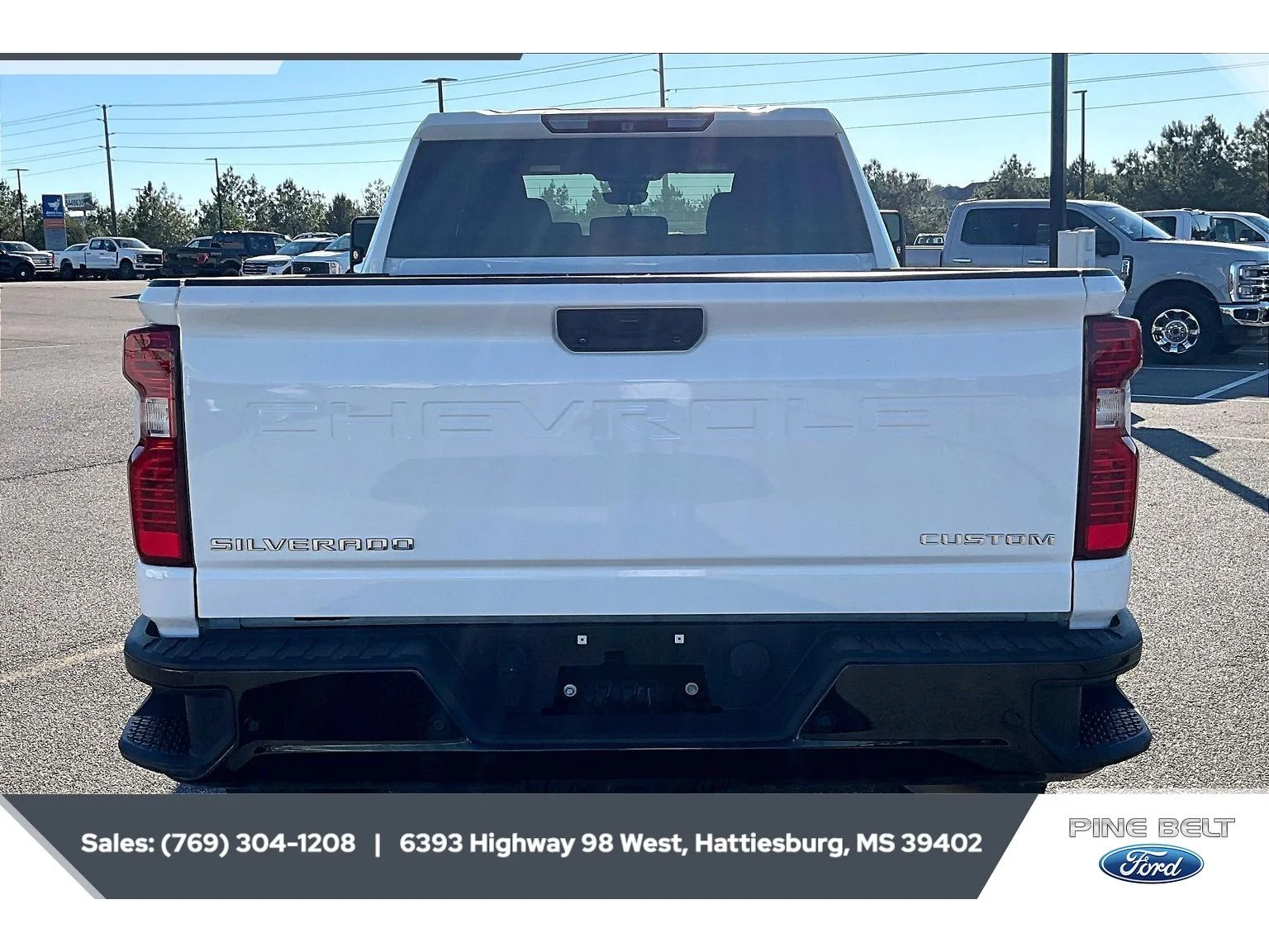 Used 2024 Summit White Chevrolet Custom image 4