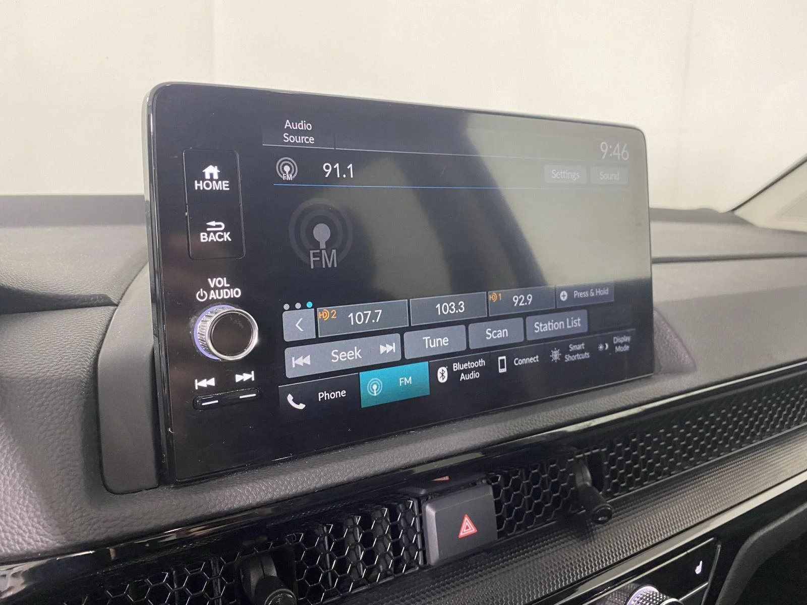 Used 2023 Still Night Pearl Honda EX-L image 18