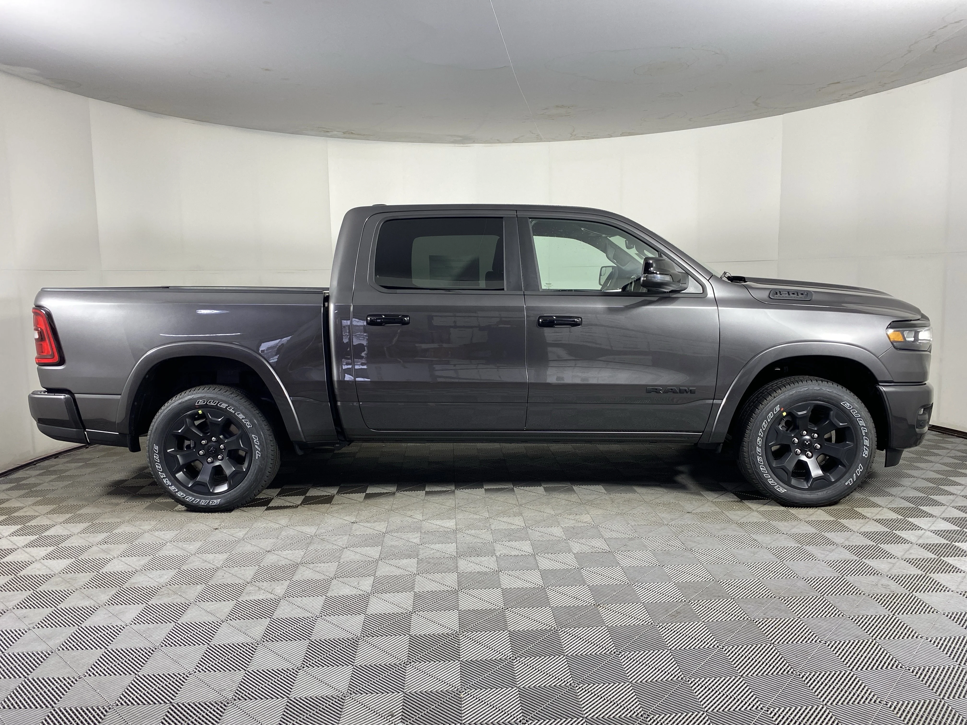 New 2026 Granite Crystal Metallic Clear-Coat Exterior Paint RAM Big Horn/Lone Star image 6