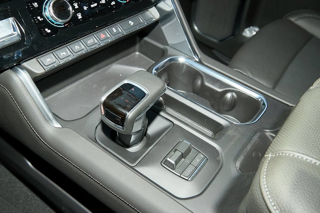 New 2026 Glacier White Tricoat GMC Denali image 38