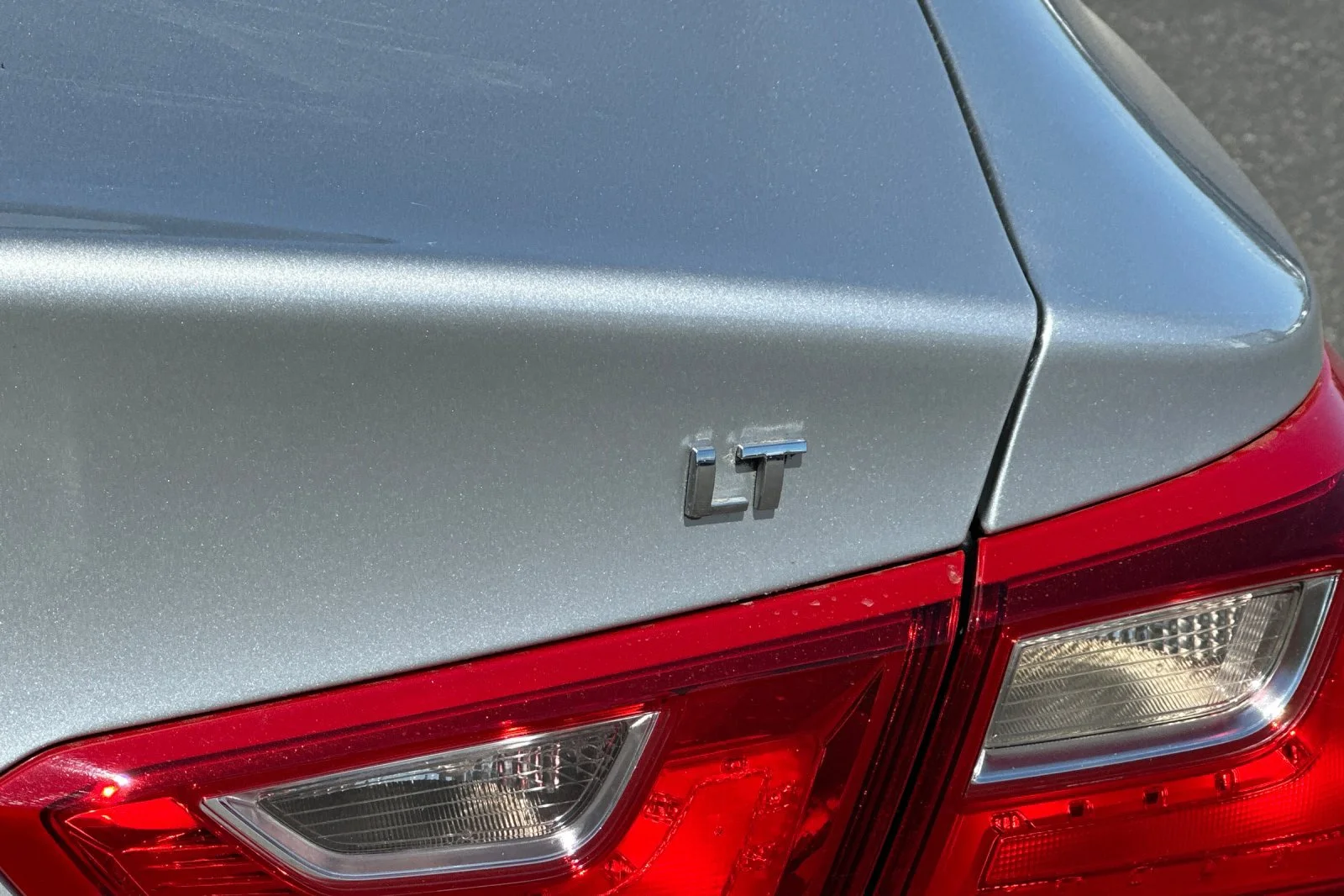 Used 2017 Silver Ice Metallic Chevrolet LT image 26