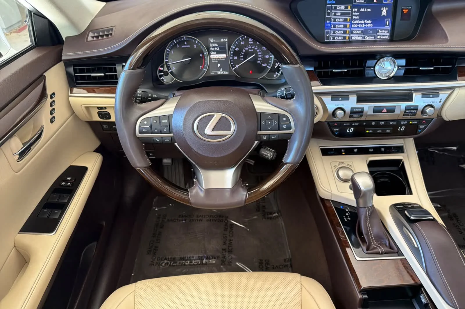Used 2016 Eminent White Pearl Lexus  image 15