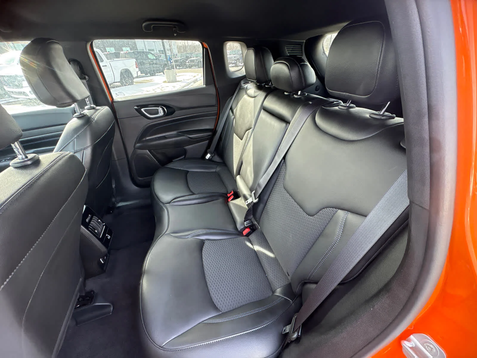 New 2026 Joose Exterior Paint Jeep Latitude Altitude image 12