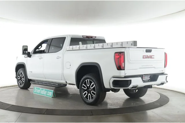 Used 2023 White GMC AT4 image 8
