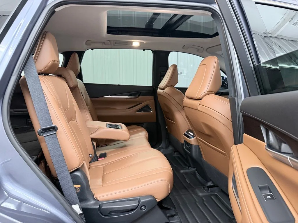 Used 2024 Blue INFINITI Sensory image 42