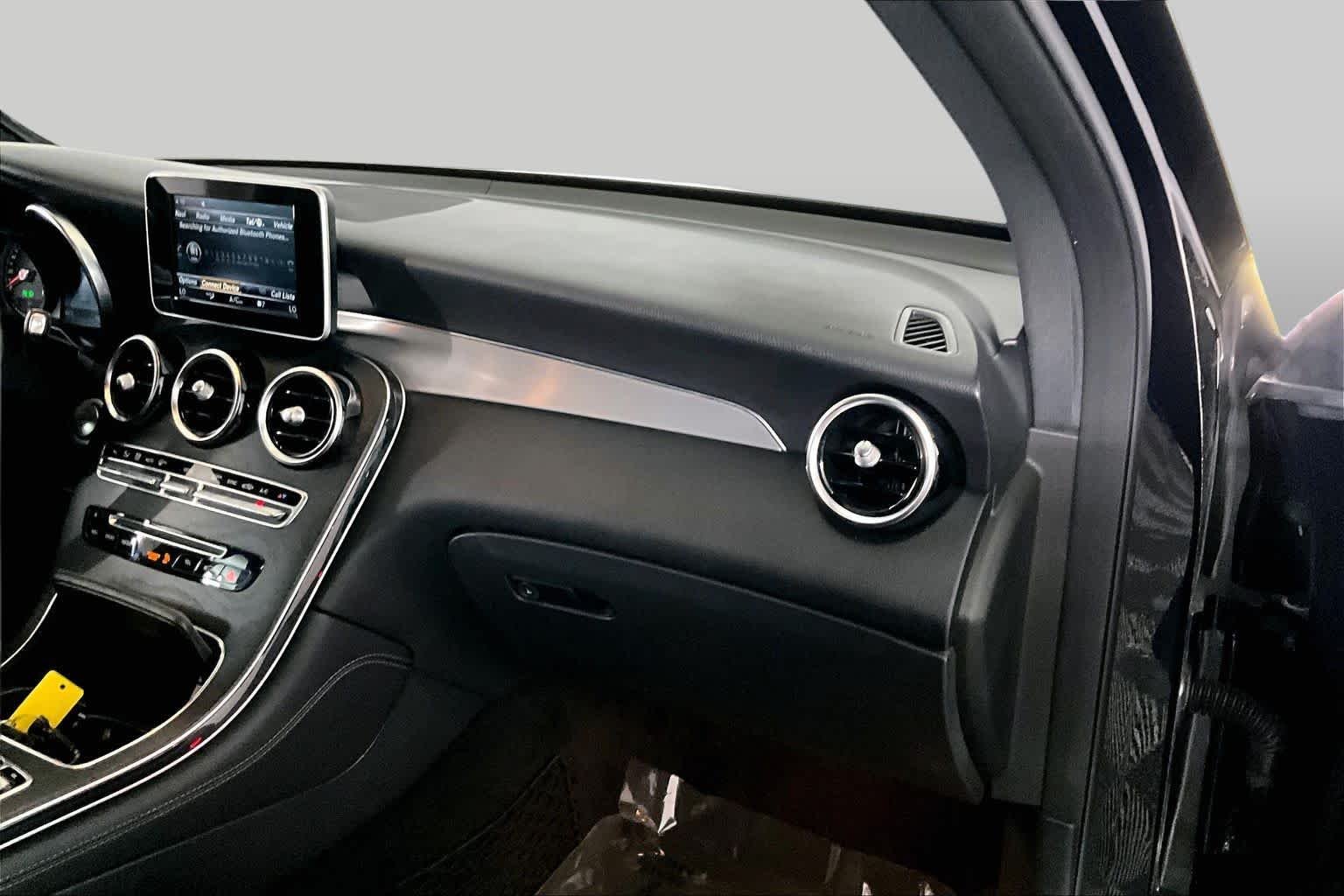 Used 2019 Black Mercedes-Benz GLC 300 image 19