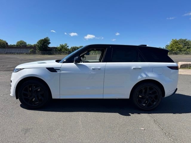 New 2027 Ostuni Pearl White Land Rover  image 2