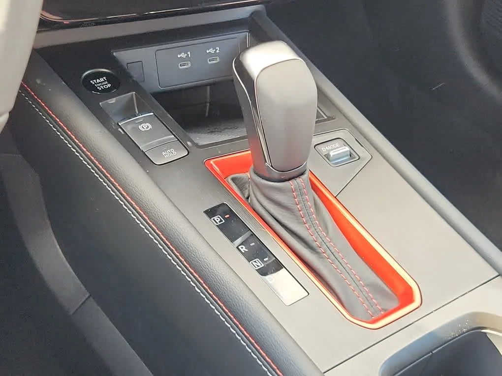 2026 Nissan KICKS SR AWD - Photo 12