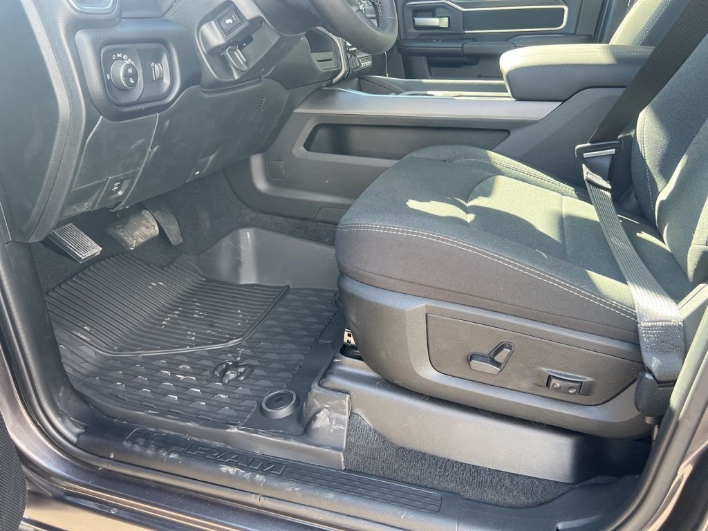 2025 RAM 2500 Big Horn - Photo 11