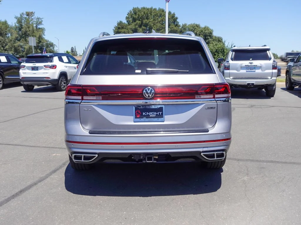 Used 2024  Volkswagen 2.0T SEL Premium R-Line image 8
