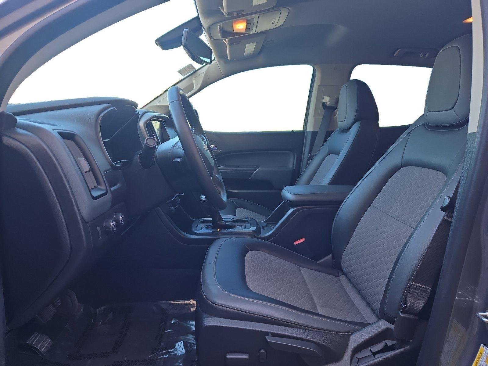 Used 2020 Silver Ice Metallic Chevrolet 4WD Z71 image 12