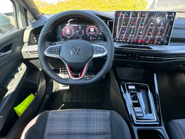 New 2026 Alpine Silver Metallic Volkswagen S image 29