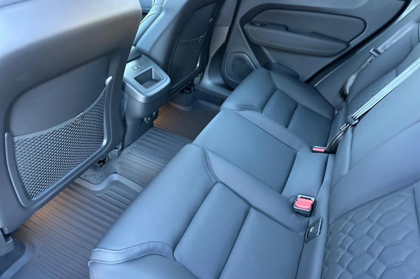 2026 Volvo XC60 Plus - Photo 11