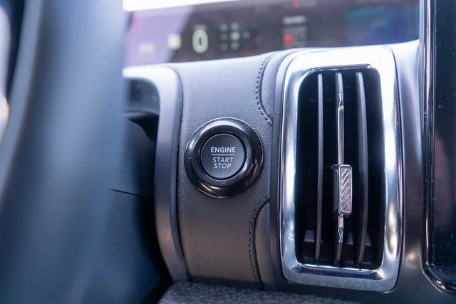 Used 2025 Silver Ford Tremor image 26