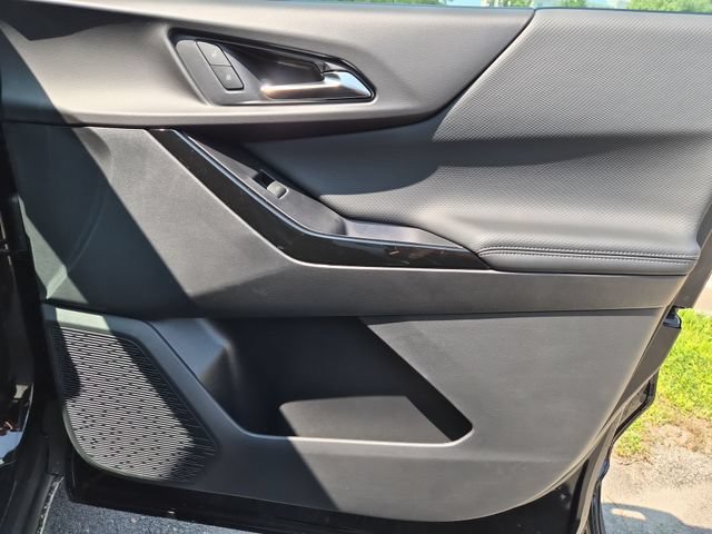 New 2027 Mosaic Black Metallic Chevrolet LT image 29