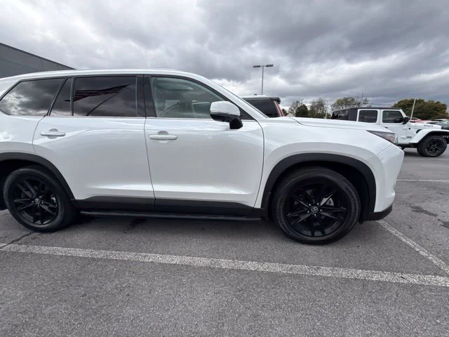 Used 2024 Beige Toyota Platinum image 6