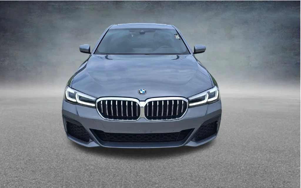 Used 2023 Gray BMW 530i image 2