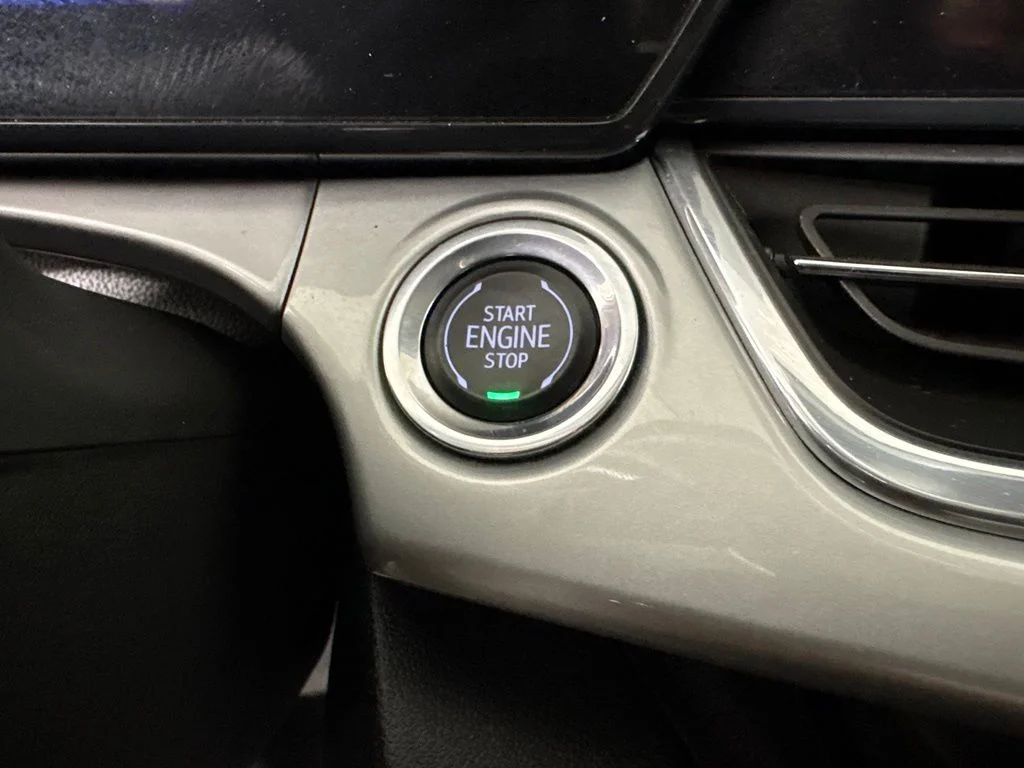 Used 2025 Black Chevrolet LT image 27