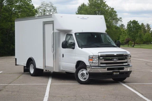 2026 Ford E-Series DRW E-350 Super Duty 158 in WB's photo