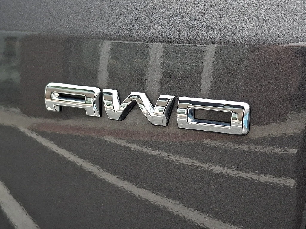 Used 2022 Gray Ford SE image 30