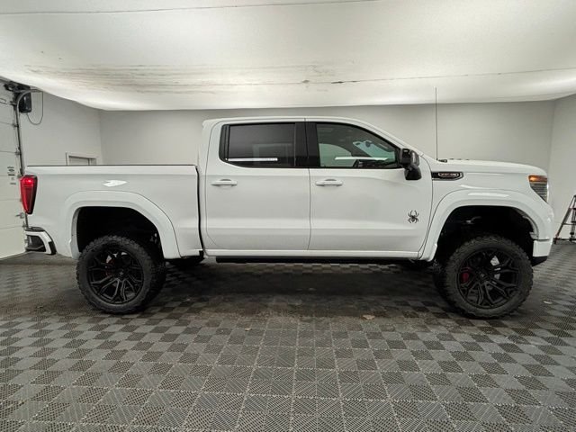 New 2026 Summit White GMC AT4 image 9