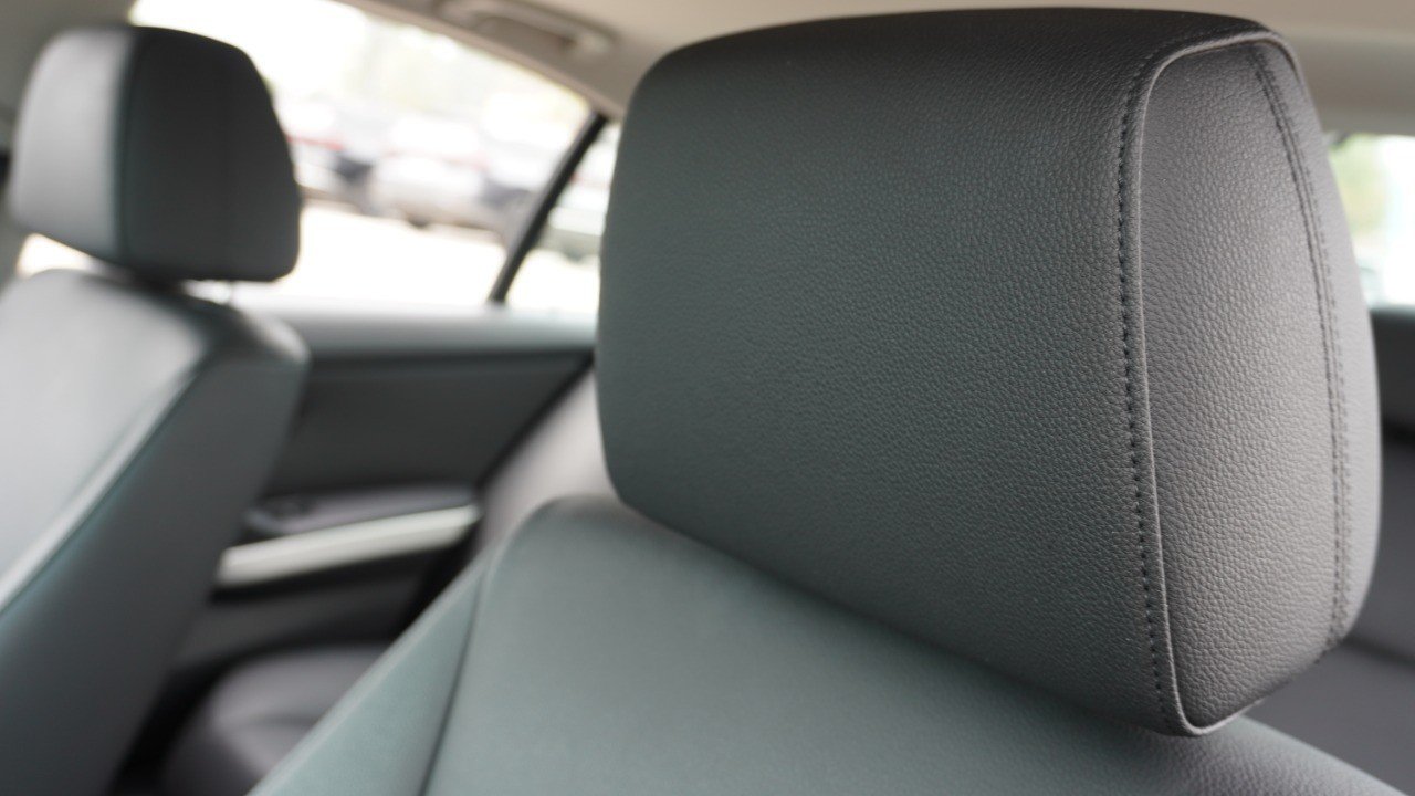 Used 2006 Silver BMW 325i image 20