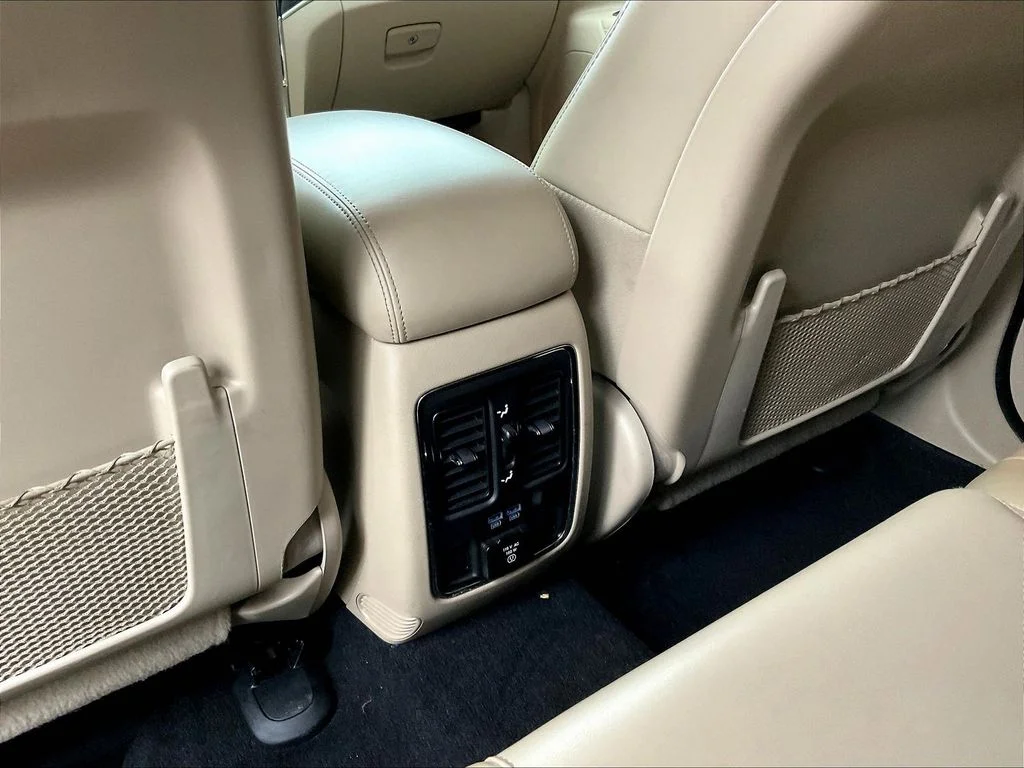 Used 2020 Billet Silver Metallic Jeep Limited image 10