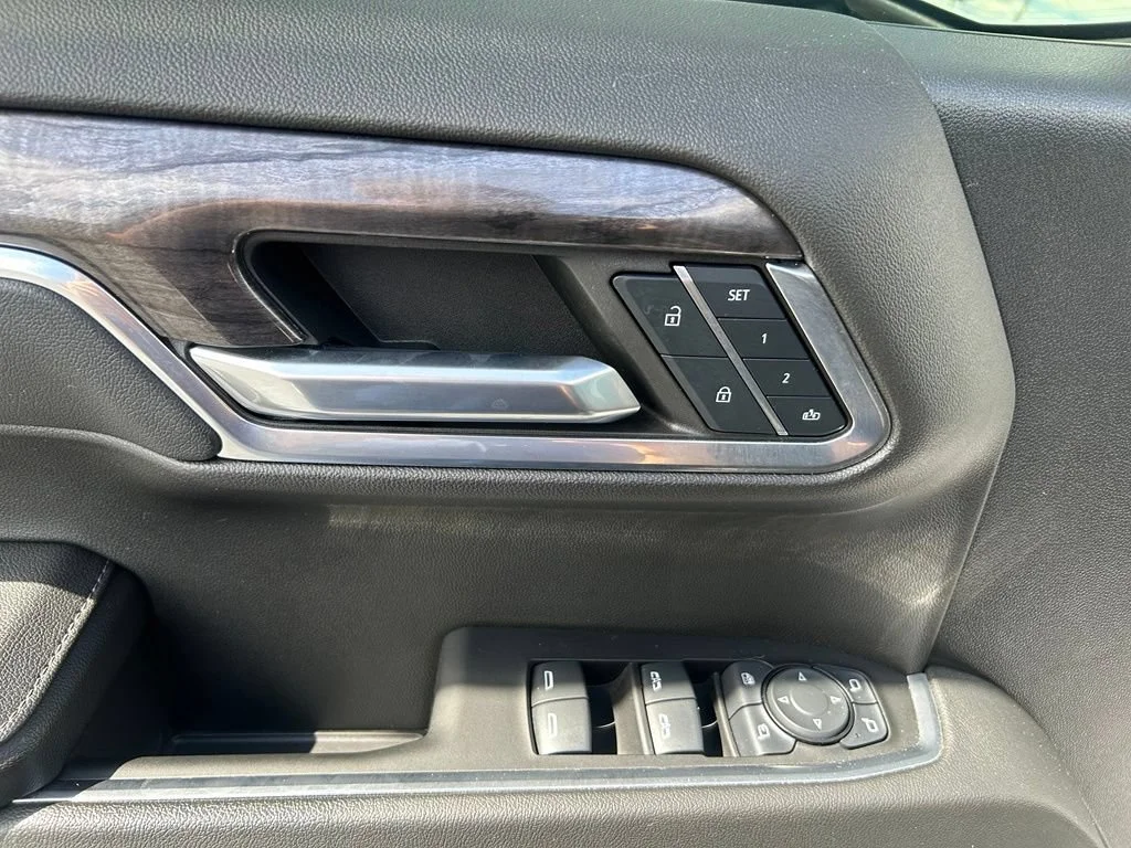 Used 2024 Summit White Chevrolet LTZ image 16