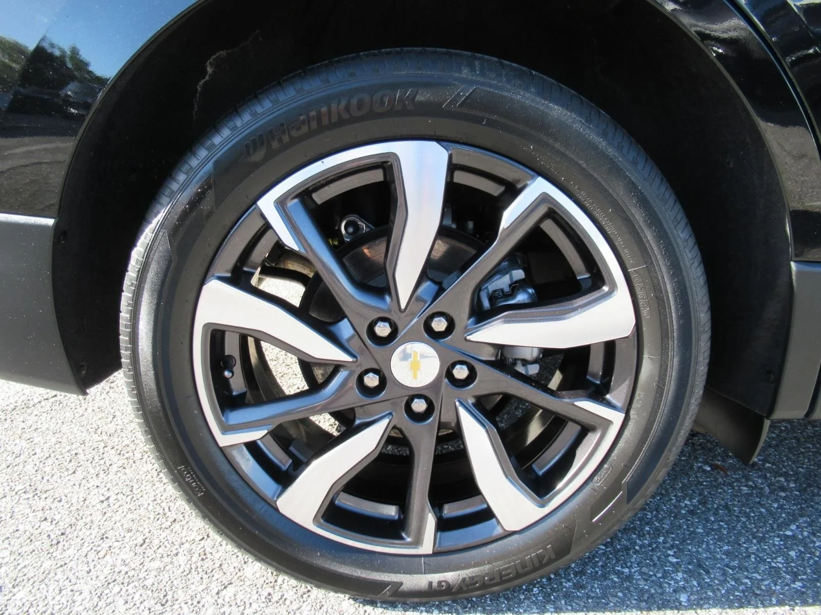Used 2022 Black Chevrolet Premier image 8