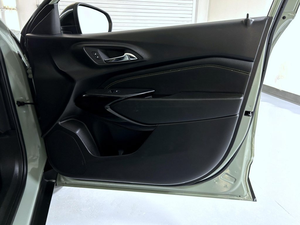 Used 2025 Cacti Green Chevrolet ACTIV image 16