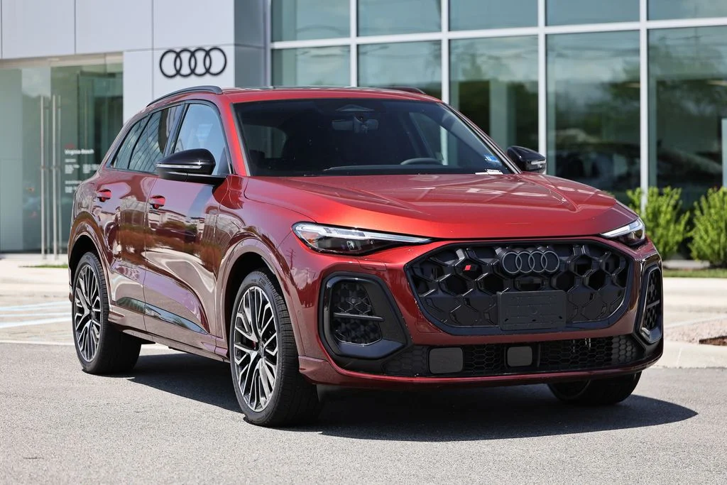 New 2026 Grenadine Red Metallic Audi Premium Plus image 2