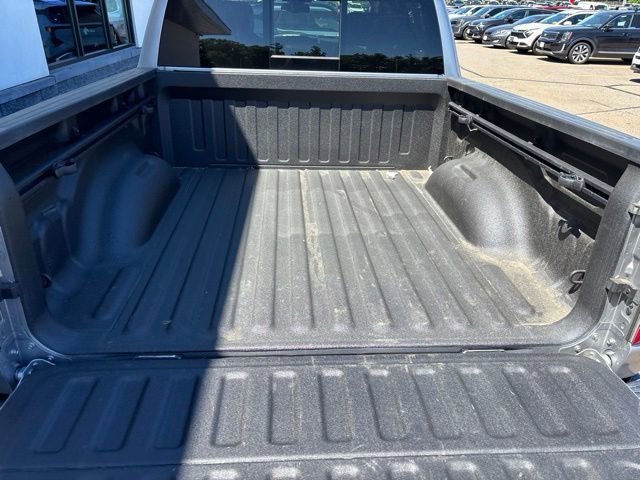 Used 2020 Billet Silver Metallic Clearcoat Ram Laramie image 9