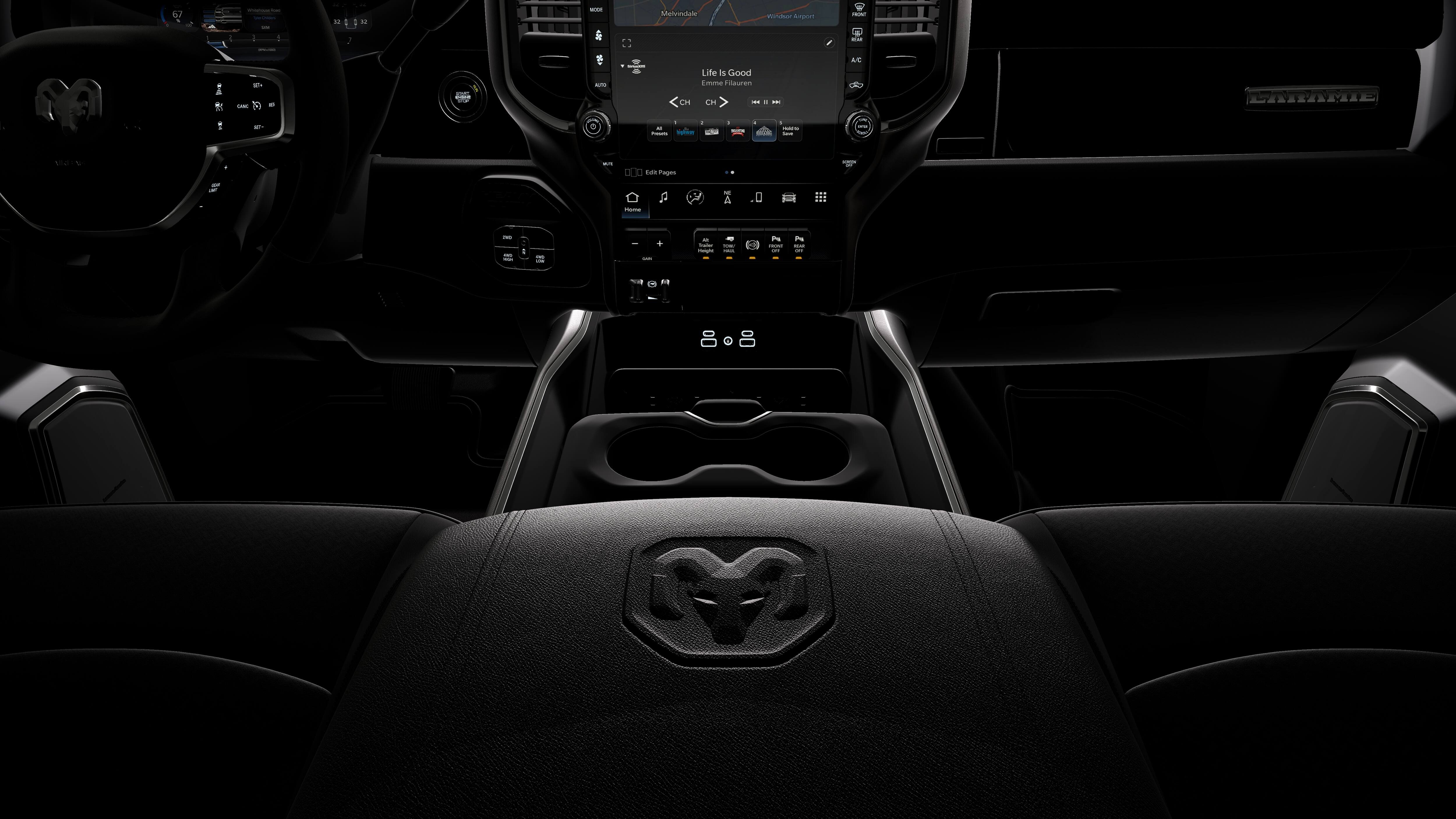 New 2026 Diamond Black Crystal Pearl-Coat Exterior Paint RAM LARAMIE image 5