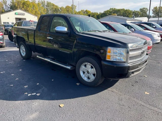 Used 2011 Black Chevrolet LTZ image 3