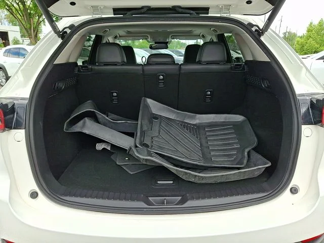 Used 2023 White Mazda 2.5 S Preferred Package image 30
