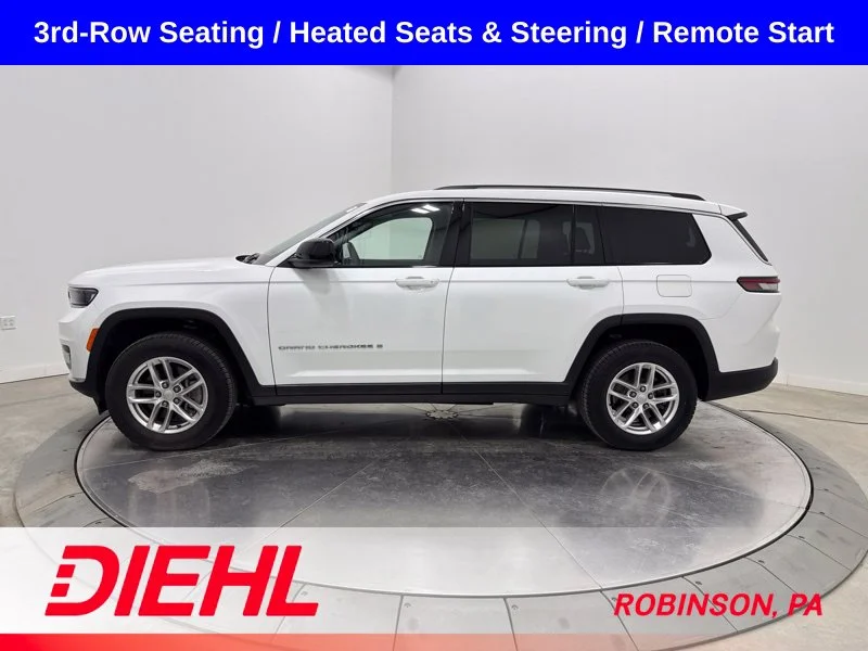 Used 2023 White Jeep Laredo image 4