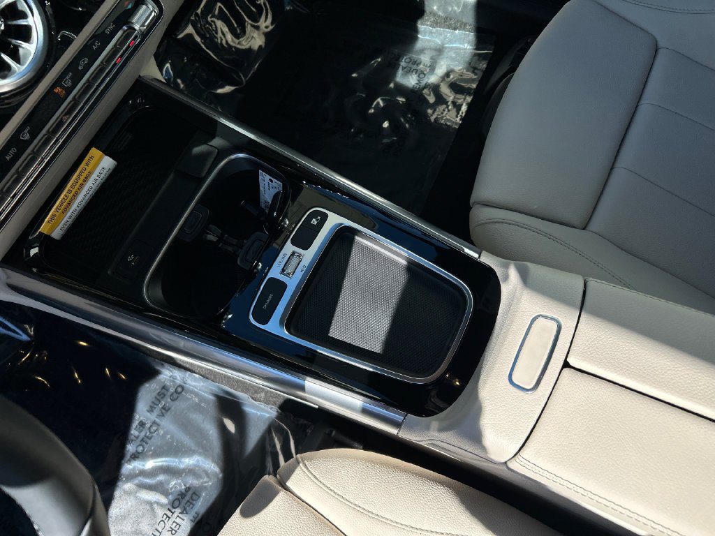 New 2026 Polar White Mercedes-Benz GLA 250 image 58