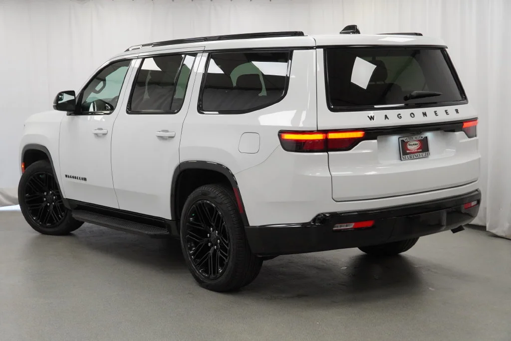 Used 2025 White Jeep Series II image 17