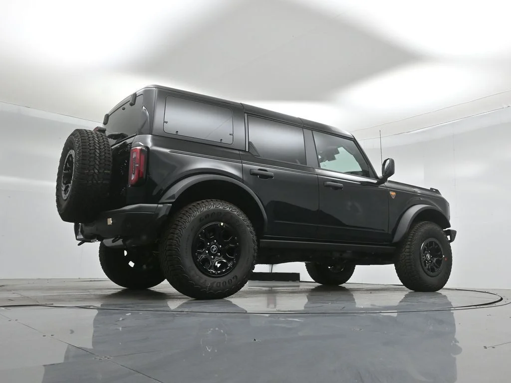 New 2026 Shadow Black Ford Badlands image 48