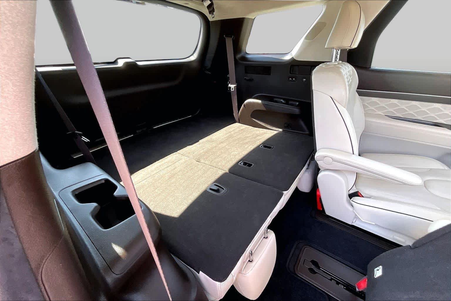 Used 2020 Steel Graphite Hyundai Limited image 16
