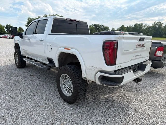 Used 2024 White GMC Denali image 3