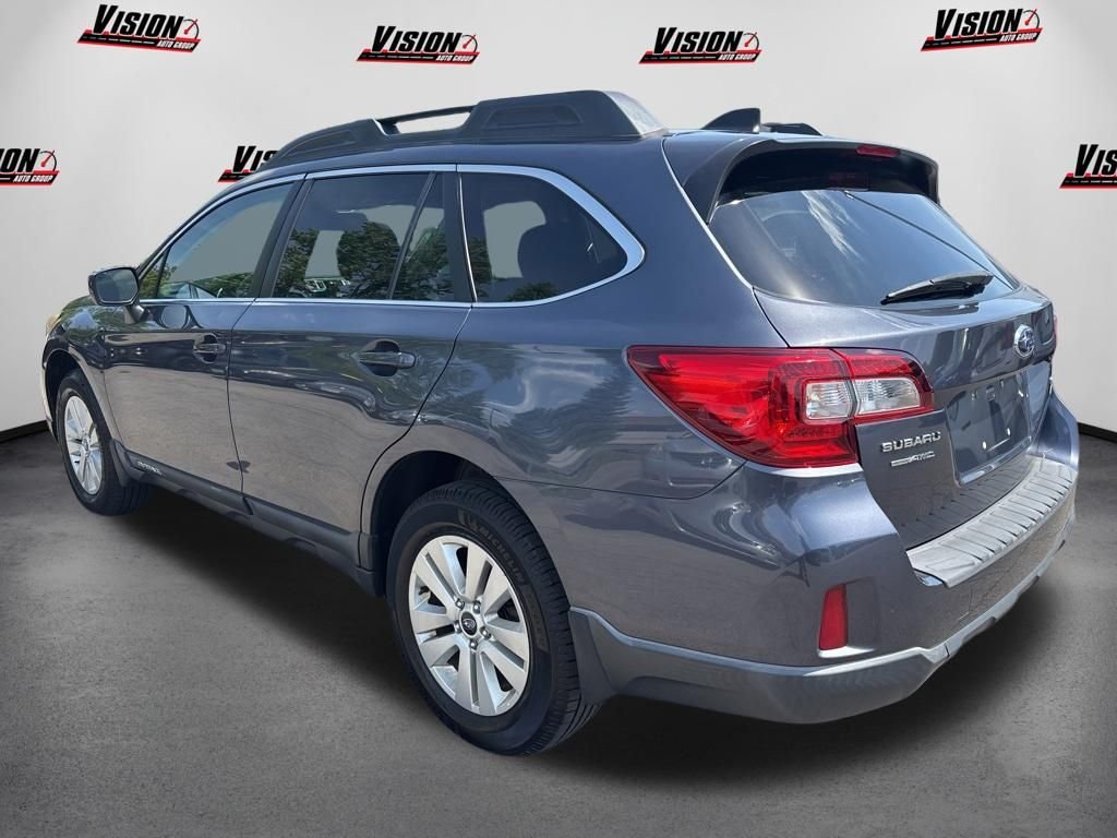 Used 2017 Gray Subaru 2.5i Premium image 9