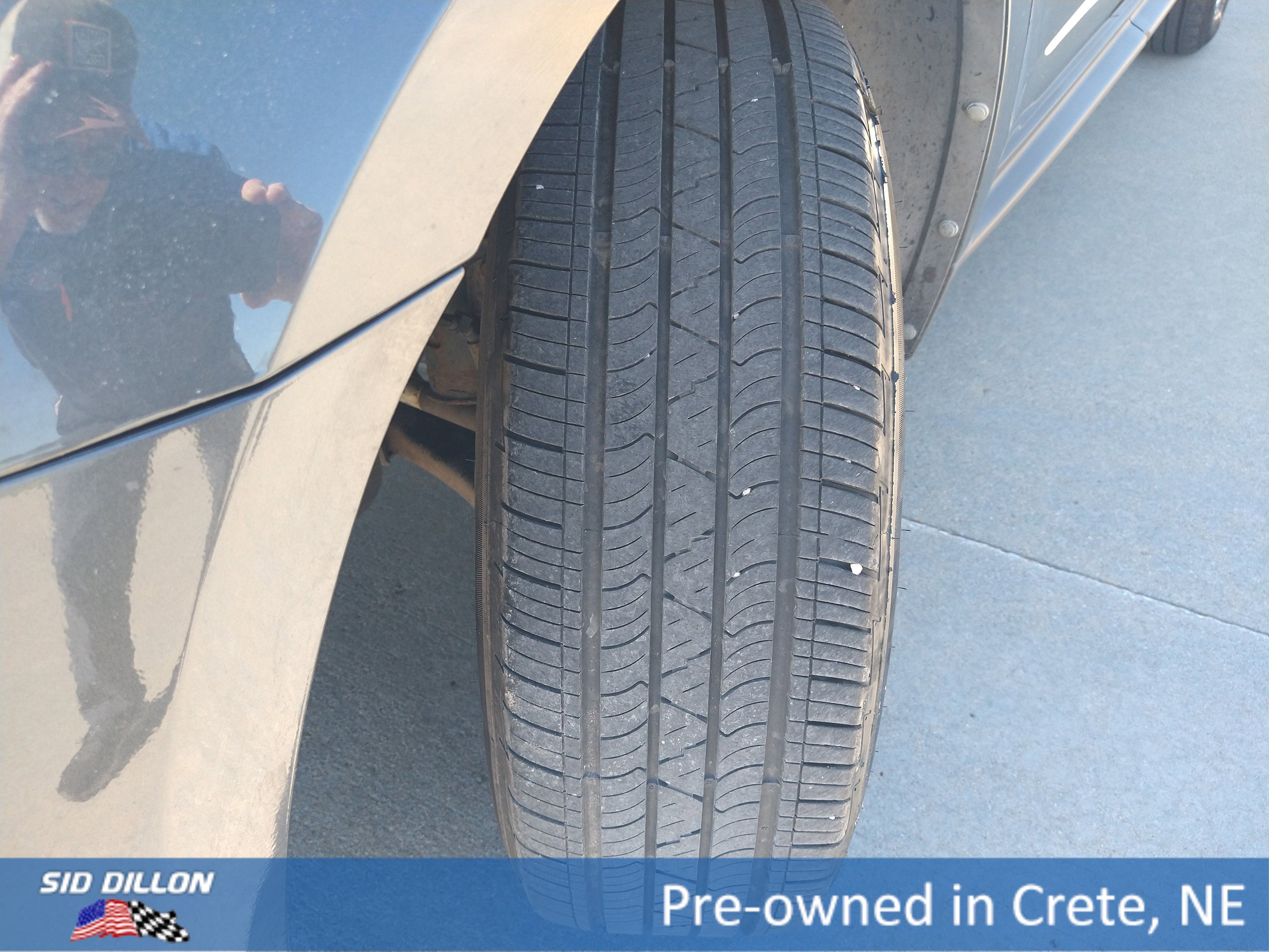 Used 2011 Cyber Gray Metallic Chevrolet LS image 9